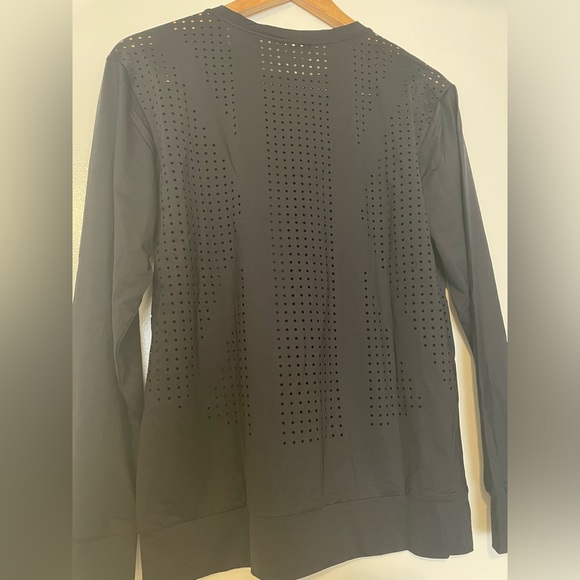 Senita Athletics Laser Cut Pullover Top - Picture 6 of 8